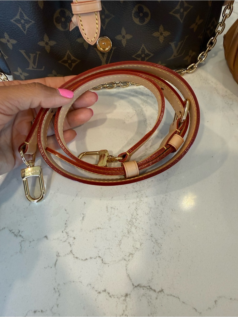 Louis Vuitton Brown Monogram Drawstring Crossbody with Tan Trim - Picture 8 of 15